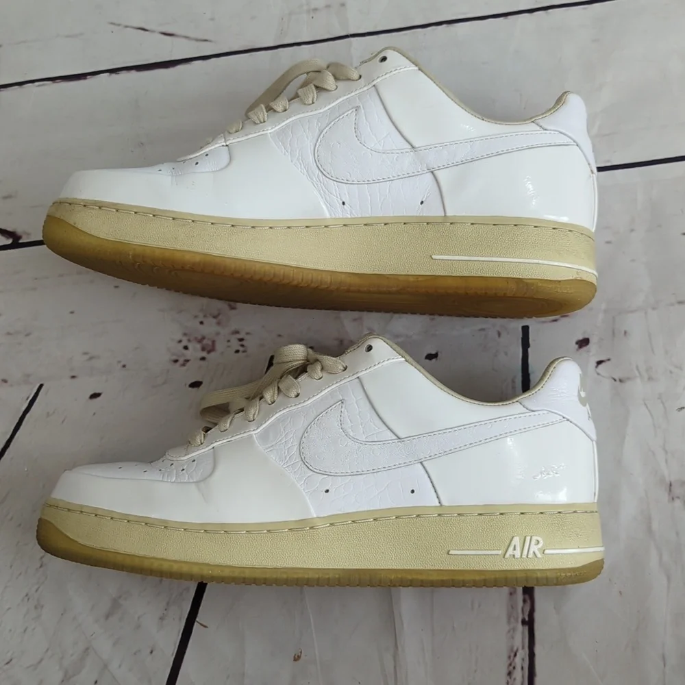 Nike Air Nikeid Air Force 1, XXV low cream patent leather sneakers, men's 11